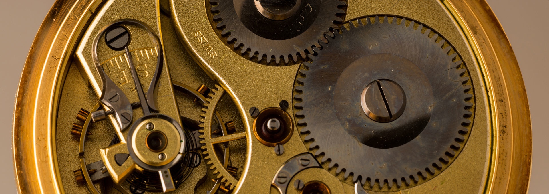 Macro Panorama over 1.3 metres wide at 300dpi. 1905 Stauffer & Co. Peerless Fob Watch, 18k gold with Swiss made IWC Calibre No.52 movement.